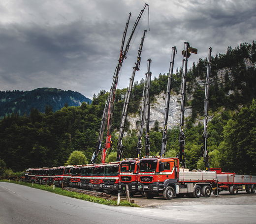 Modernster Fuhrpark, bestehend aus 33 Lastkraftwagen sind wir für jeden Einsatz bereit.